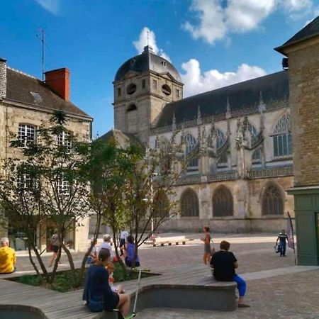Les 3 P'Tites Pom'S Hotell Alençon Exteriör bild