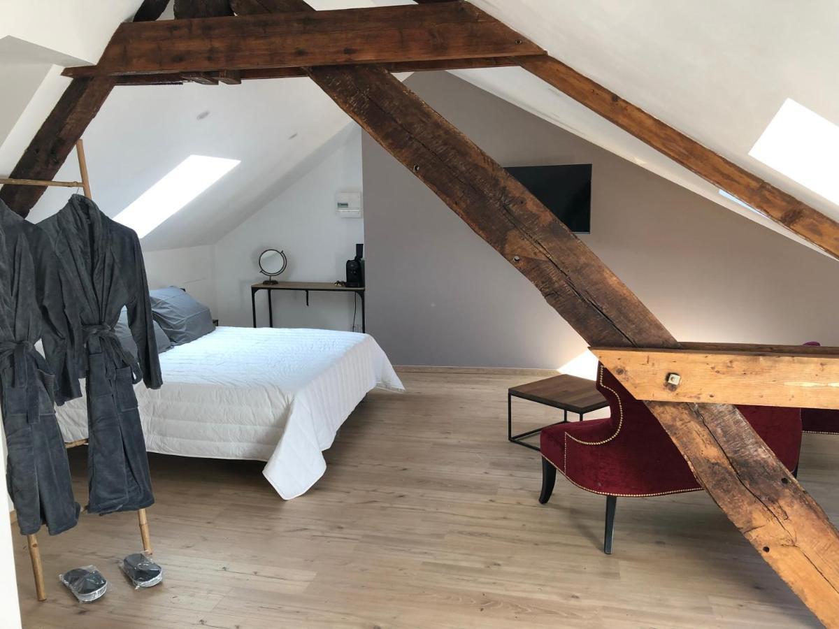 Les 3 P'Tites Pom'S Hotell Alençon Exteriör bild