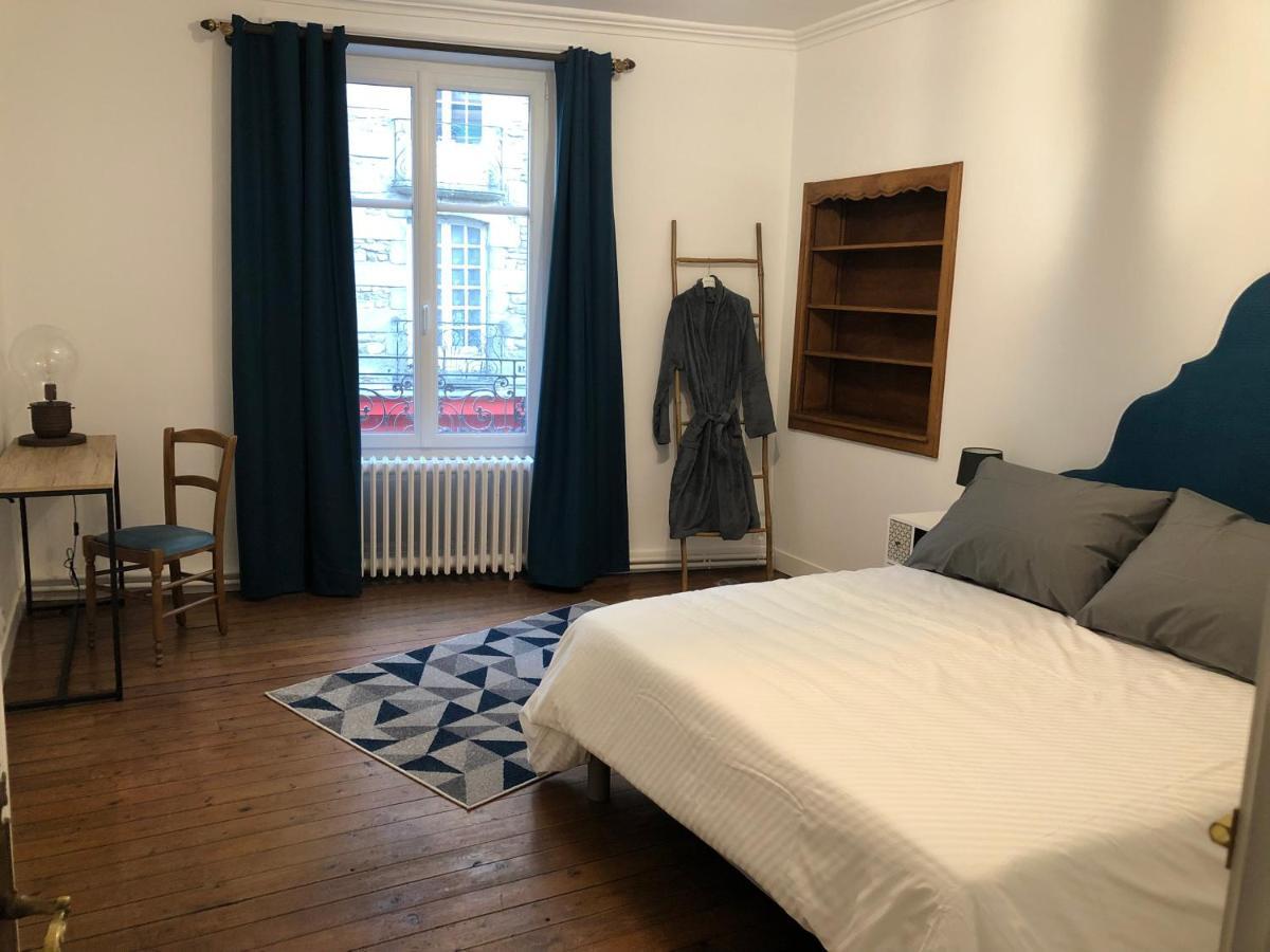 Les 3 P'Tites Pom'S Hotell Alençon Exteriör bild